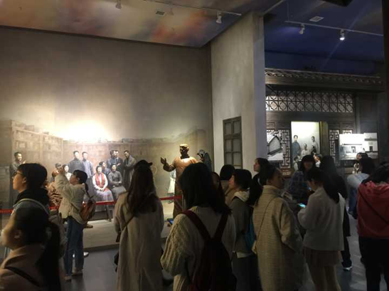 重温党史 不忘党恩