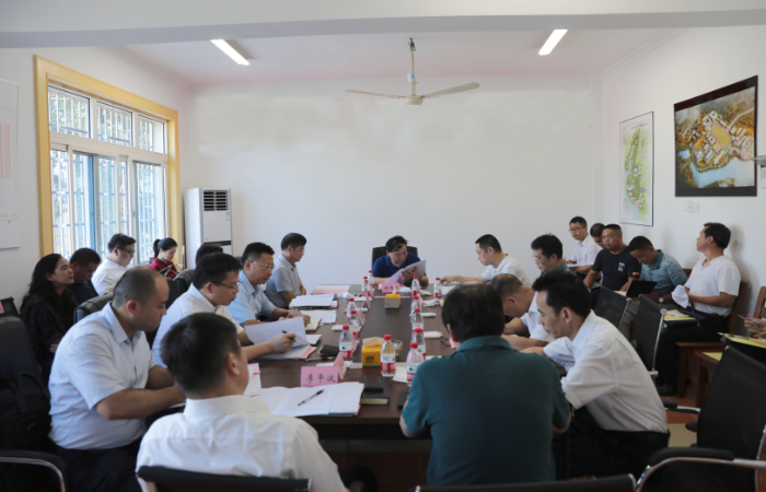 座谈会现场.png