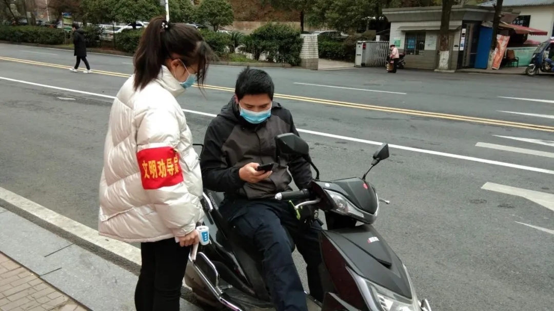 【抗疫先锋】文艺：为他人带去温暖，为战“疫”贡献力量