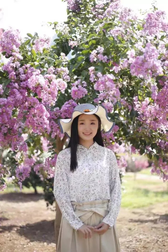 杨槟菲2.jpg