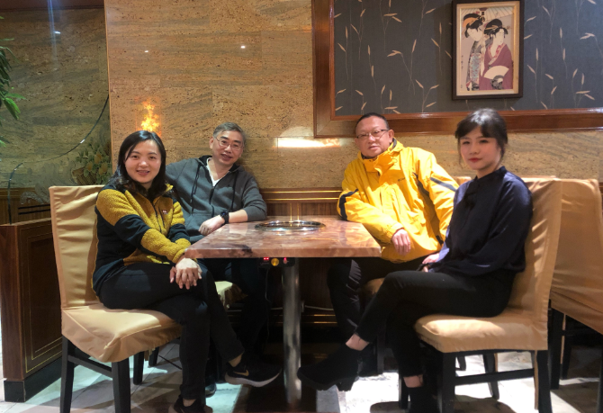 1576463764201035656.png 会见校友.png